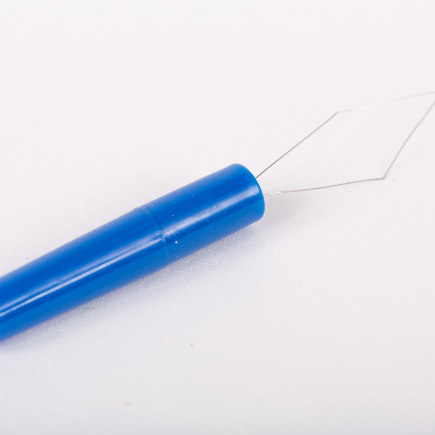1x Einfädler mit Schutzkappe - 85mm - BLAU