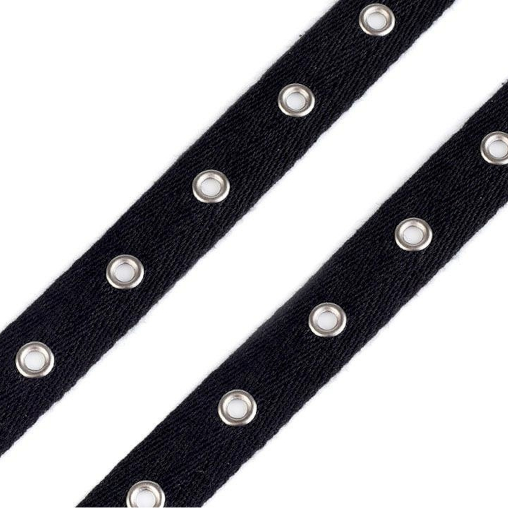 Schwarzes Ösenband mit 20mm Breite und 4mm Ösenlöcher (3-Silberfarben)
