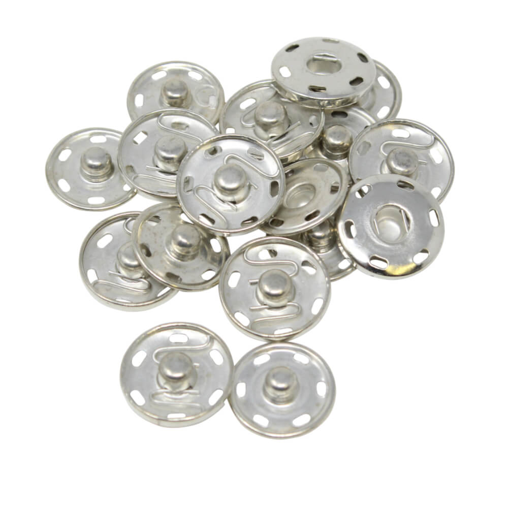 9 Druckknöpfe - 18mm - aus Metall - silberfarben